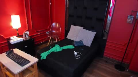 Bella Riviera online show from 01/13/26, 07:41