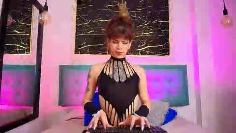 Snapshot of bella_salvatore chatting on 09/09/25, 10:20     online show from 09/09/25, 10:20