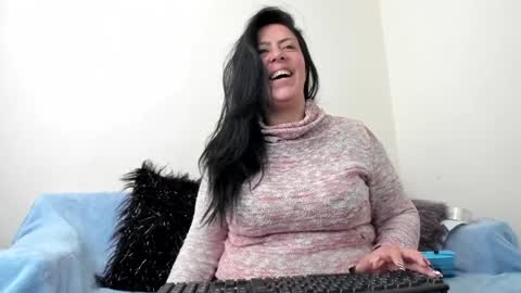 Snapshot of bella_smit_ chatting on 12/07/24, 05:20 Bella Smith online show from 12/07/24, 05:20