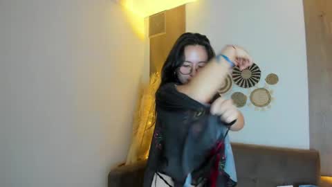 Bella online show from 06/01/26, 07:26