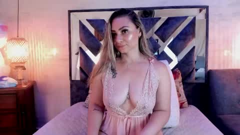 Snapshot of bella_volup chatting on 04/25/26, 01:41 bella_volup online show from 04/25/26, 01:41