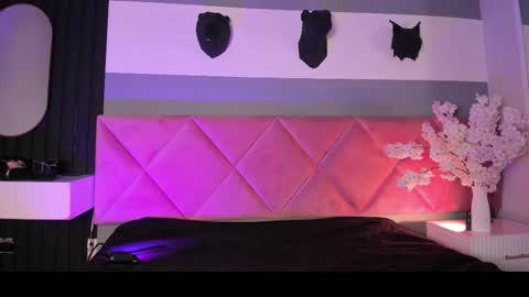 Bella online show from 11/19/25, 12:16