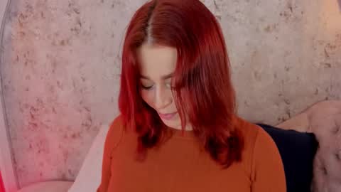 Snapshot of bellaa_swant chatting on 09/29/25, 07:51 Cris online show from 09/29/25, 07:51