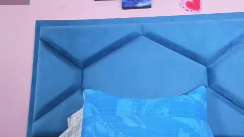Snapshot of bellaarossy chatting on 05/27/26, 01:57 Bella online show from 05/27/26, 01:57
