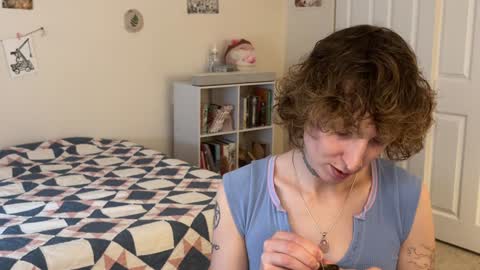 Snapshot of bellababy444 chatting on 01/30/25, 05:39 bellababy444 online show from 01/30/25, 05:39