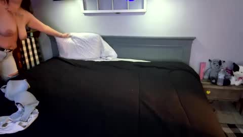 Roxy Rain online show from 02/28/25, 10:50