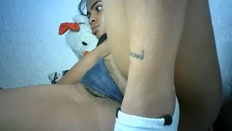 Bella online show from 12/31/24, 11:42