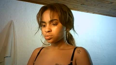 Bella online show from 02/04/25, 08:56