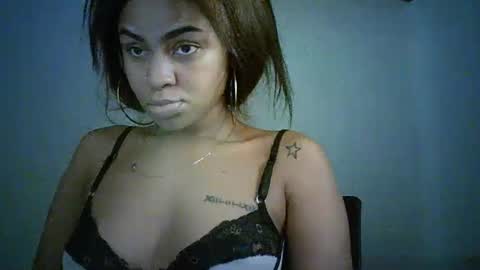 Bella online show from 02/11/25, 11:32