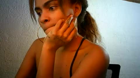 Bella online show from 02/20/25, 06:17