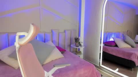                        online show from 11/12/25, 03:07