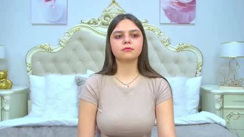 BellaBoolman online show from 02/04/25, 09:31