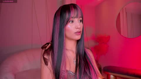 Snapshot of bellacarteer_ chatting on 02/03/25, 03:17  Bella C  online show from 02/03/25, 03:17
