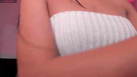 Snapshot of bellacarteer_ chatting on 10/17/25, 11:46  Bella C  online show from 10/17/25, 11:46