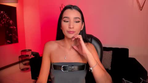  Bella C  online show from 11/11/25, 11:21