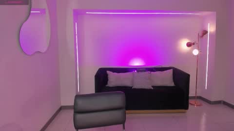  Bella C  online show from 11/22/25, 12:37