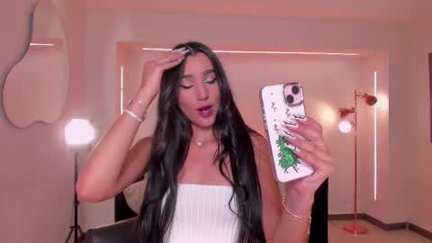  Bella C  online show from 11/23/25, 12:43