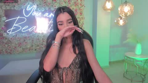  Bella C  online show from 12/03/25, 12:03