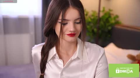 Bella I took a vacation and Ill be back on December 18th So dont lose me To keep in touch I have a TG -  you can find below online show from 02/26/25, 07:09