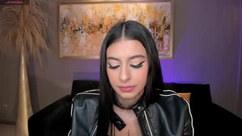 Bella online show from 05/06/26, 03:24