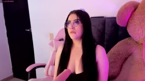 bella cruz online show from 04/12/26, 06:57