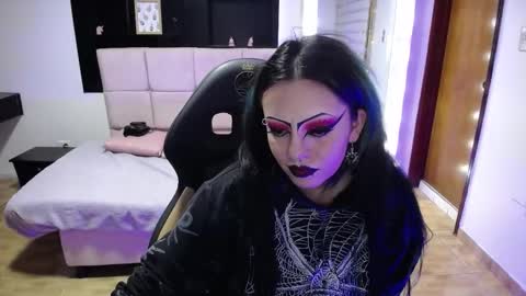 Snapshot of belladona_trix chatting on 11/01/25, 11:51 belladona_trix online show from 11/01/25, 11:51