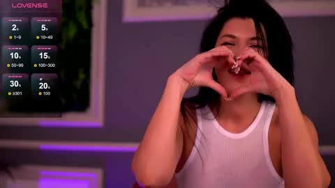 Snapshot of bellaevex chatting on 10/26/25, 10:43 Eva online show from 10/26/25, 10:43