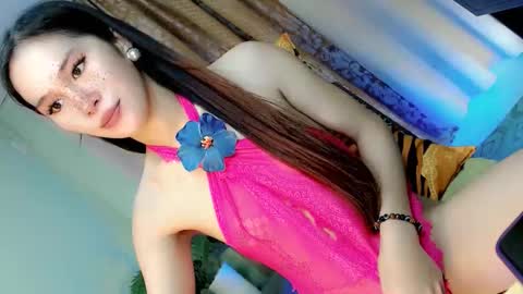 Bella rowt online show from 09/26/25, 02:26
