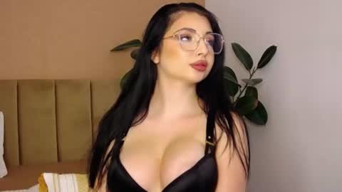 Snapshot of bellahere chatting on 07/17/26, 09:27 Diana online show from 07/17/26, 09:27
