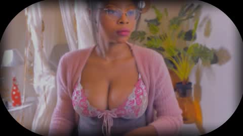 Snapshot of bellahproudly chatting on 10/28/25, 10:08 Bellah online show from 10/28/25, 10:08