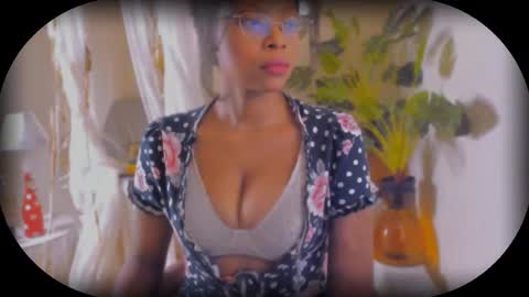 Snapshot of bellahproudly chatting on 11/07/25, 12:54 Bellah online show from 11/07/25, 12:54