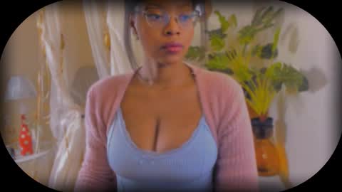 Snapshot of bellahproudly chatting on 11/15/25, 02:31 Bellah online show from 11/15/25, 02:31