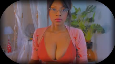 Snapshot of bellahproudly chatting on 12/20/25, 12:29 Bellah online show from 12/20/25, 12:29