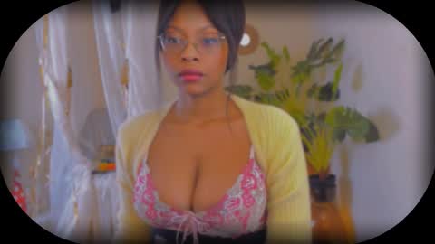 Snapshot of bellahproudly chatting on 01/17/26, 05:23 Bellah online show from 01/17/26, 05:23