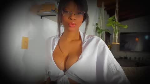 Snapshot of bellahproudly chatting on 03/21/26, 11:15 Bellah online show from 03/21/26, 11:15