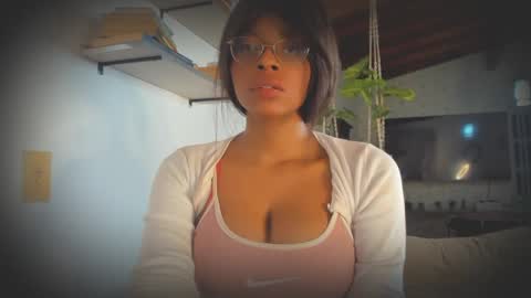 Snapshot of bellahproudly chatting on 03/27/26, 10:53 Bellah online show from 03/27/26, 10:53