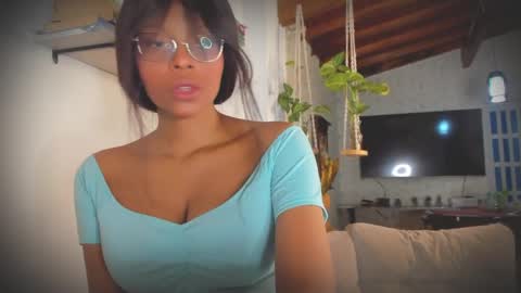 Snapshot of bellahproudly chatting on 03/28/26, 10:09 Bellah online show from 03/28/26, 10:09