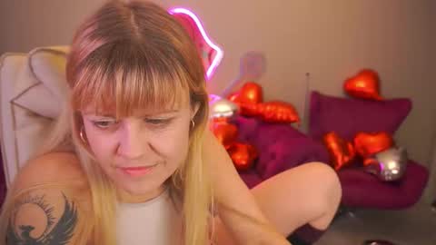 Bella online show from 02/10/26, 05:06