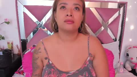 bellalumi online show from 07/10/26, 04:06