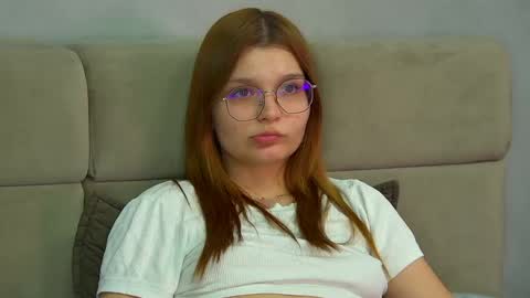 BellaMarebelle online show from 04/16/26, 09:39