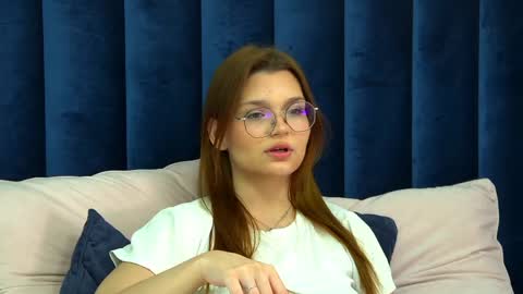 BellaMarebelle online show from 04/17/26, 05:27