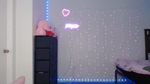 Bella Monroe online show from 03/10/25, 03:56