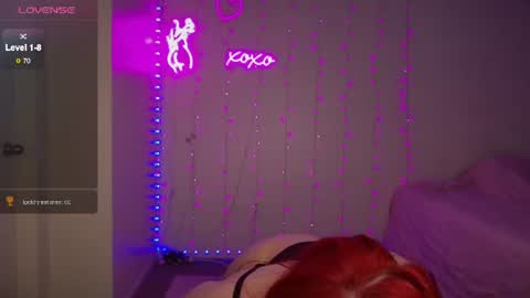 Snapshot of bellamonroee chatting on 06/19/26, 04:28 Bella Monroe online show from 06/19/26, 04:28