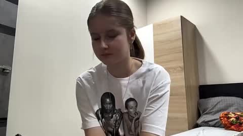 bellamore090 online show from 04/26/26, 06:49