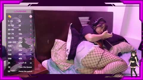 Bella Monteluna online show from 11/16/25, 05:13