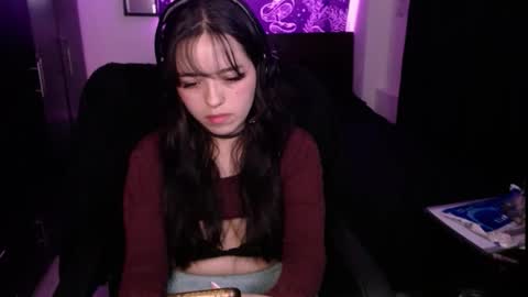 Bella Monteluna online show from 11/27/25, 11:40