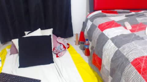 Snapshot of bellamy_sweet chatting on 02/23/25, 12:37 bellamy online show from 02/23/25, 12:37