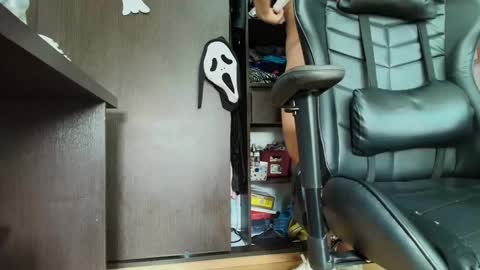 Camille  online show from 10/18/25, 09:15