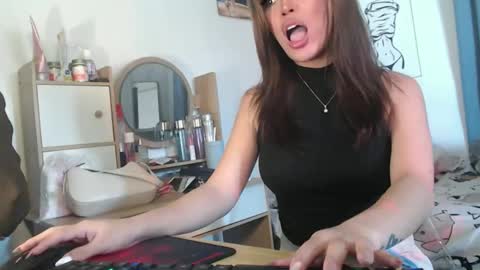 Snapshot of bellaporchxxx chatting on 12/03/25, 01:35 Bella Porch online show from 12/03/25, 01:35