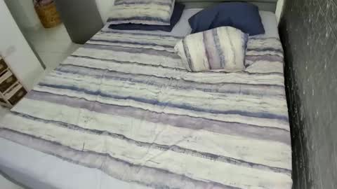 Snapshot of bellaprettty chatting on 10/30/25, 04:41 Bella Angelycal online show from 10/30/25, 04:41